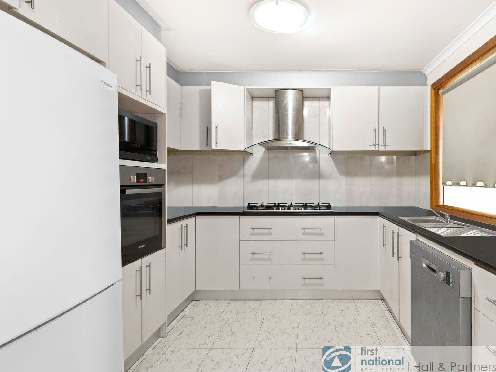 2 Legend Court, Hallam VIC 3803, Hallam - Thumbnail 2