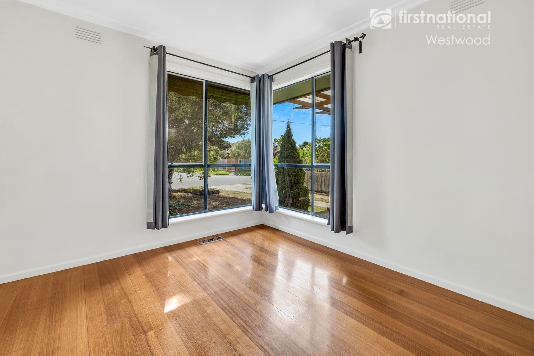 9 Grant Avenue, Werribee VIC 3030, Werribee - Thumbnail 8