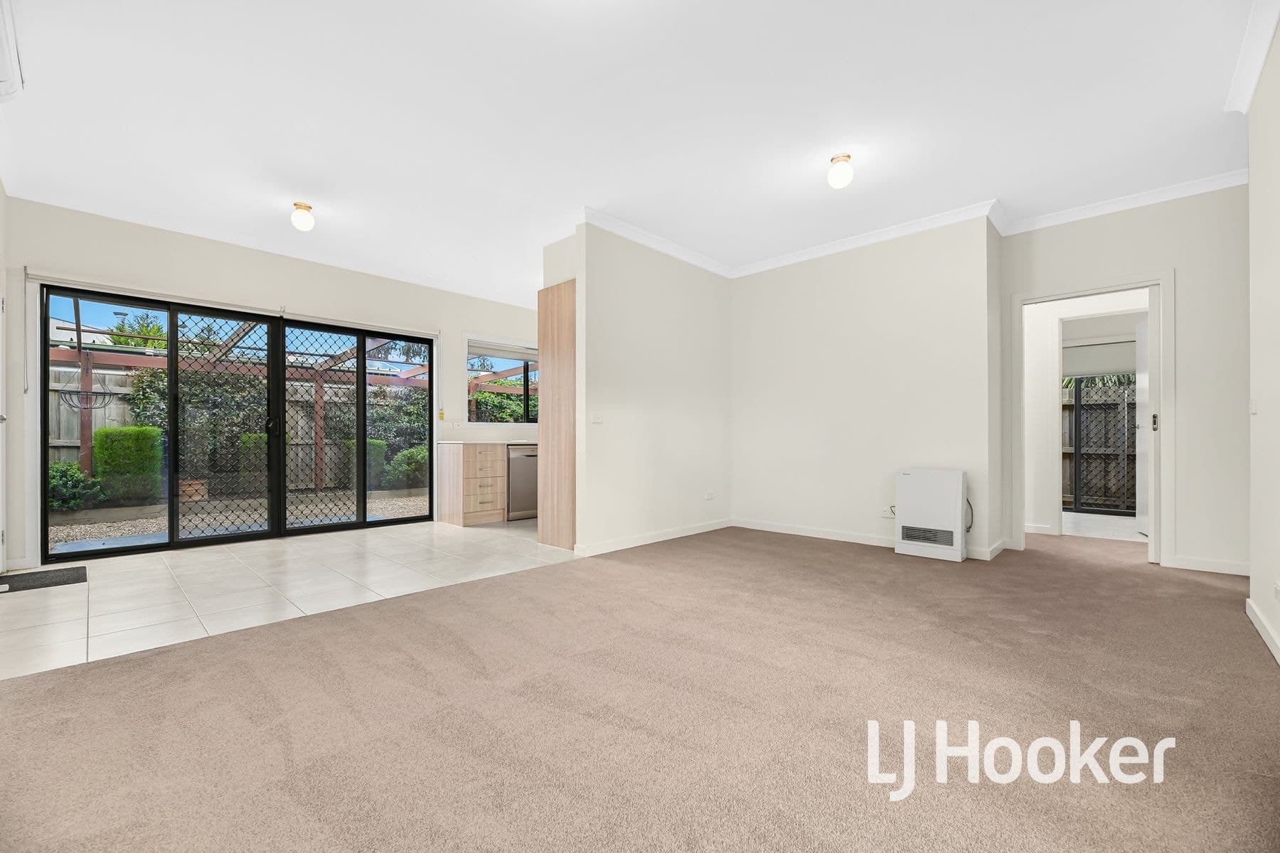 2/6 Railway Avenue, Beaconsfield VIC 3807, Beaconsfield - Thumbnail 8