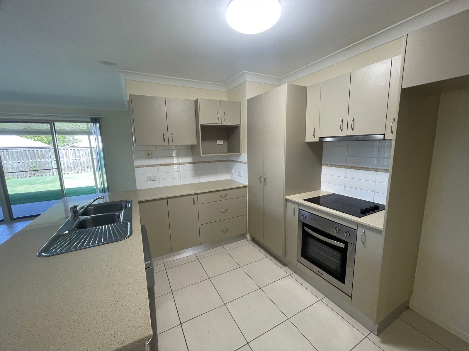 85 Whitehaven Drive, Blacks Beach QLD 4740, Blacks Beach - Thumbnail 3