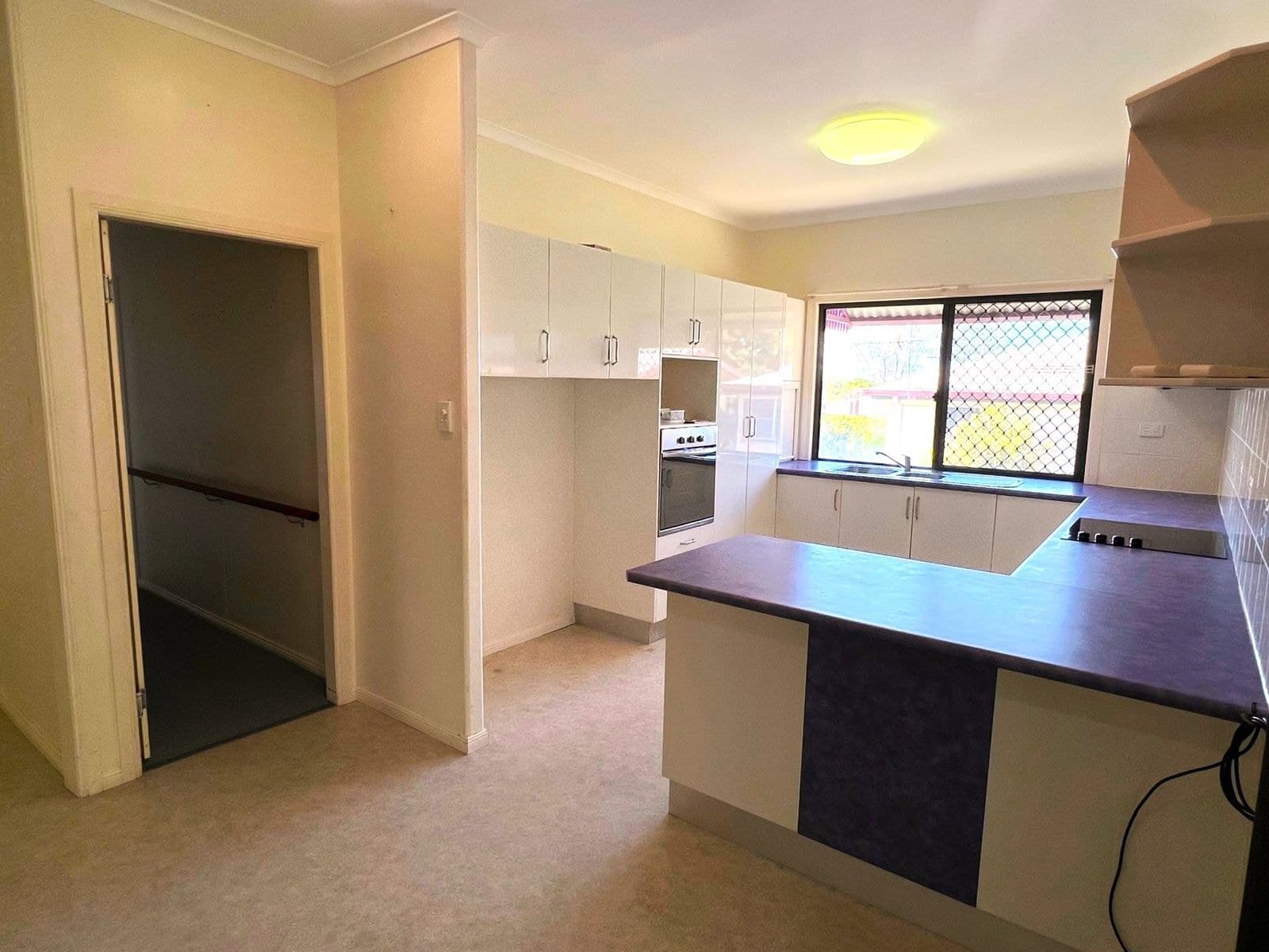 9 Langdon Street, Sarina QLD 4737, Sarina - Thumbnail 3
