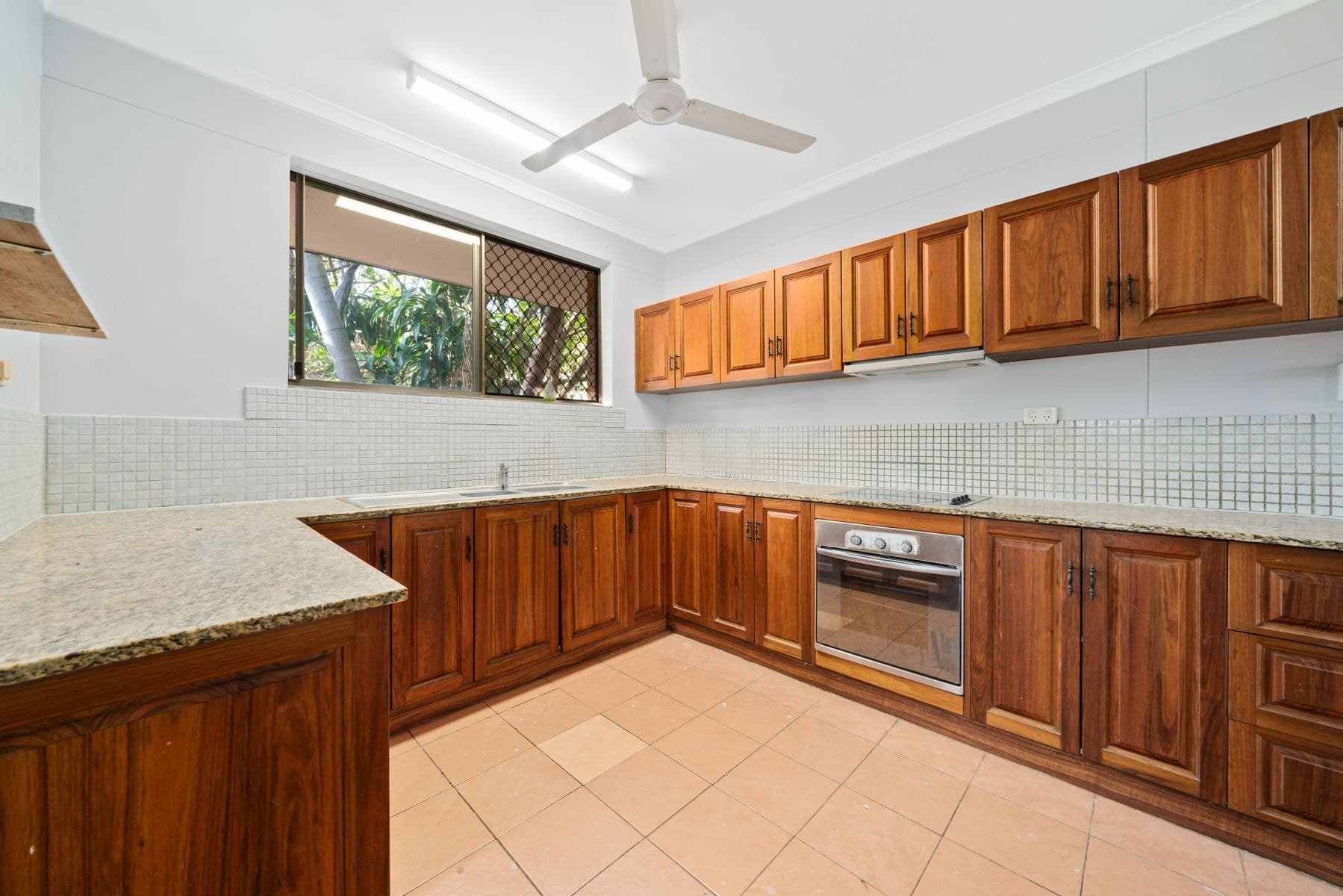 44 McGuire Circuit, Moulden NT 0830, Moulden - Thumbnail 2