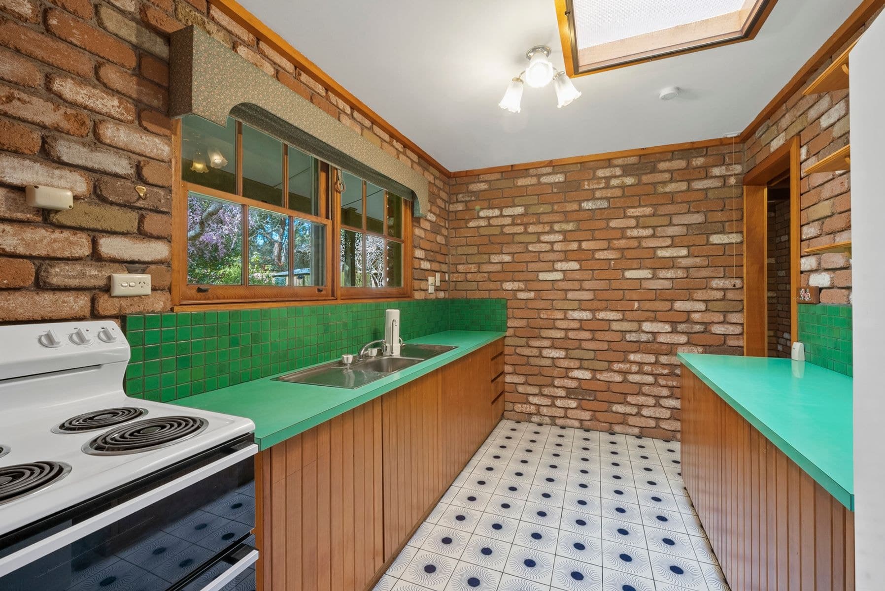 98 Carrington Street, Macedon VIC 3440, Macedon - Thumbnail 6