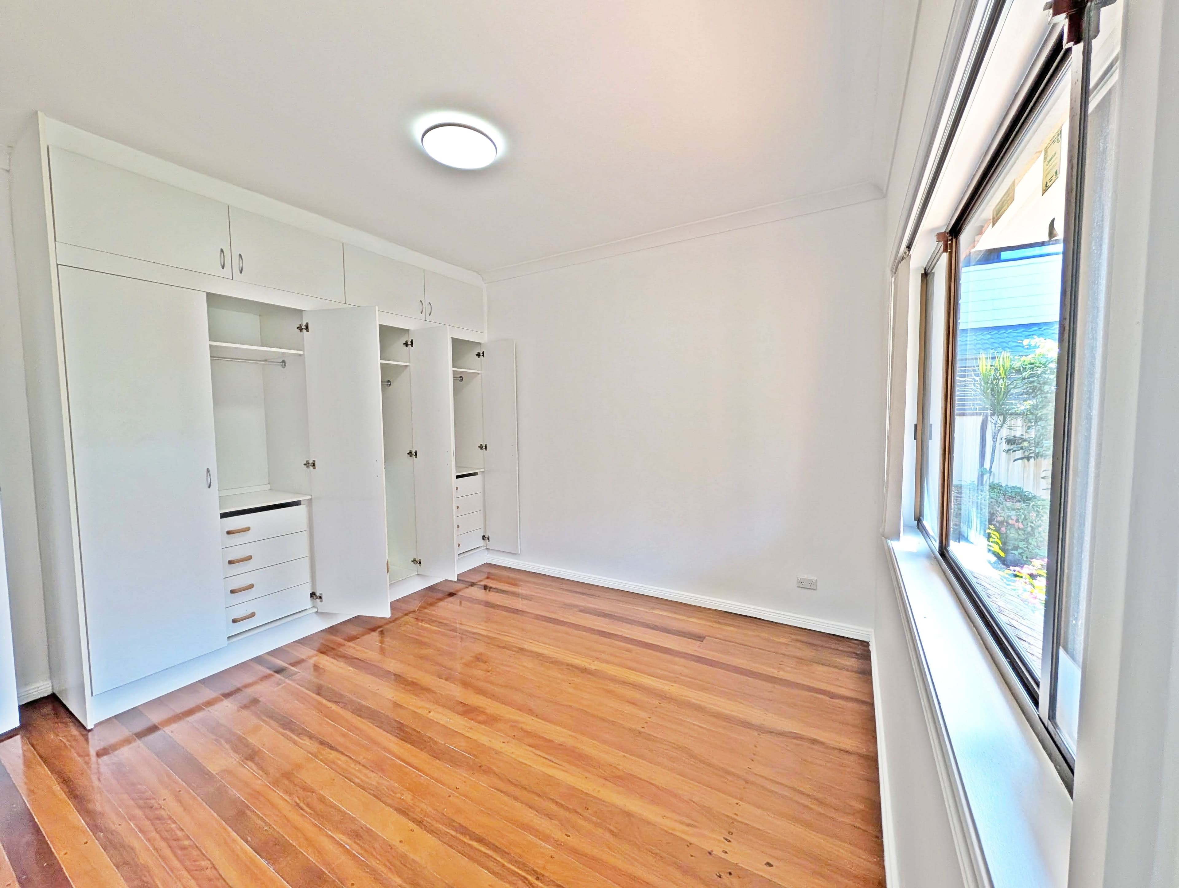 126 South Terrace, Bankstown NSW 2200, Bankstown - Thumbnail 4