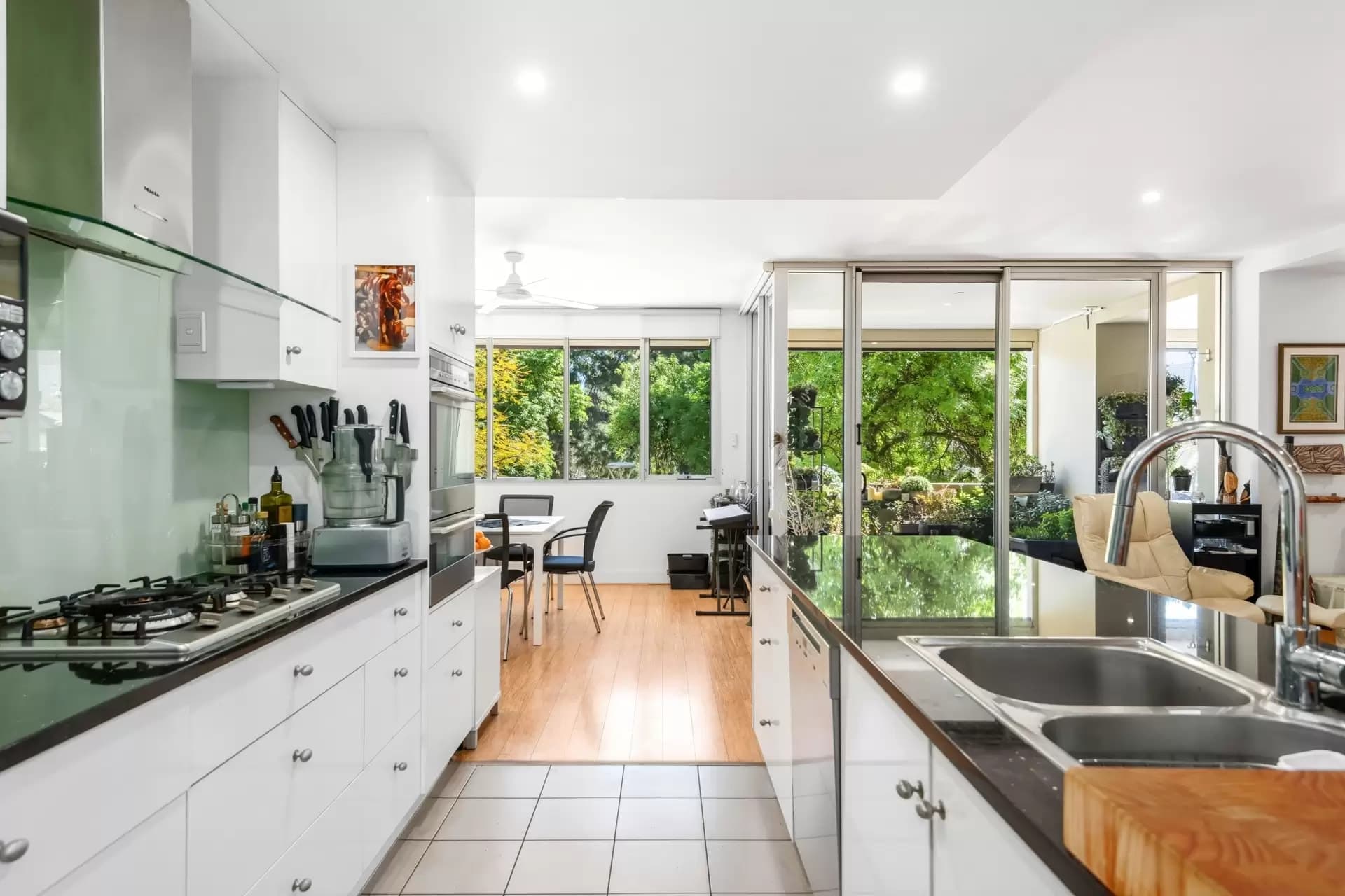 2A/2-6 Hurtle Square, Adelaide, Adelaide - Thumbnail 2