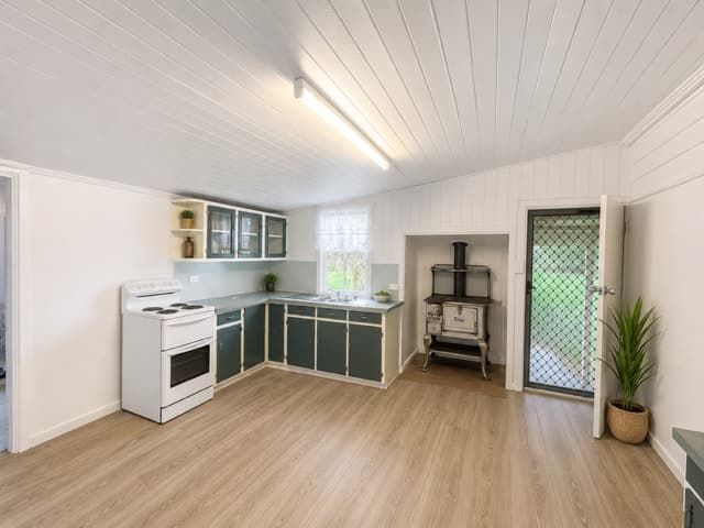 59 Saville Road, Clifton QLD 4361, Clifton - Thumbnail 2