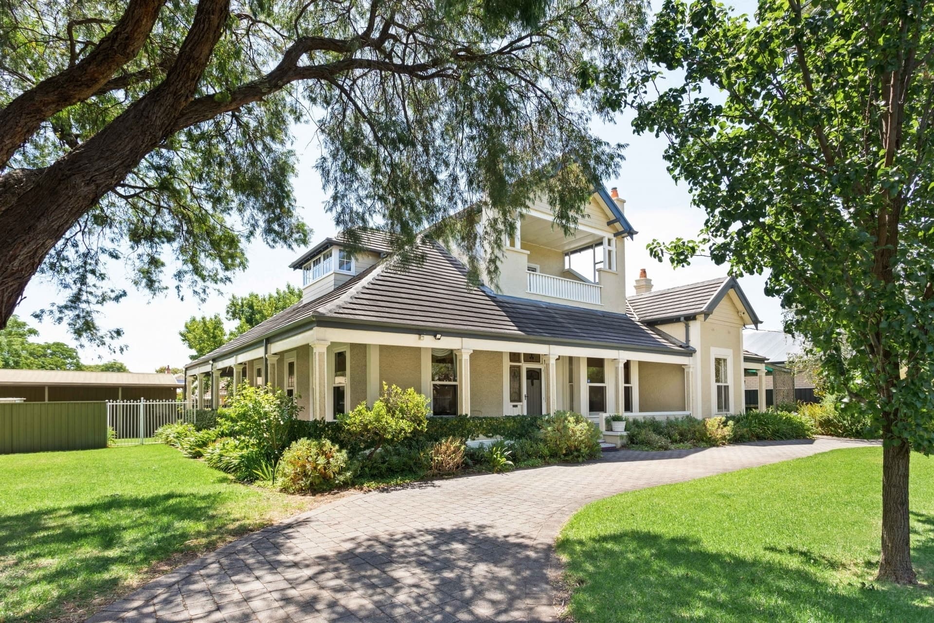 1 Kyre Avenue, Kingswood, Kingswood - Thumbnail 2