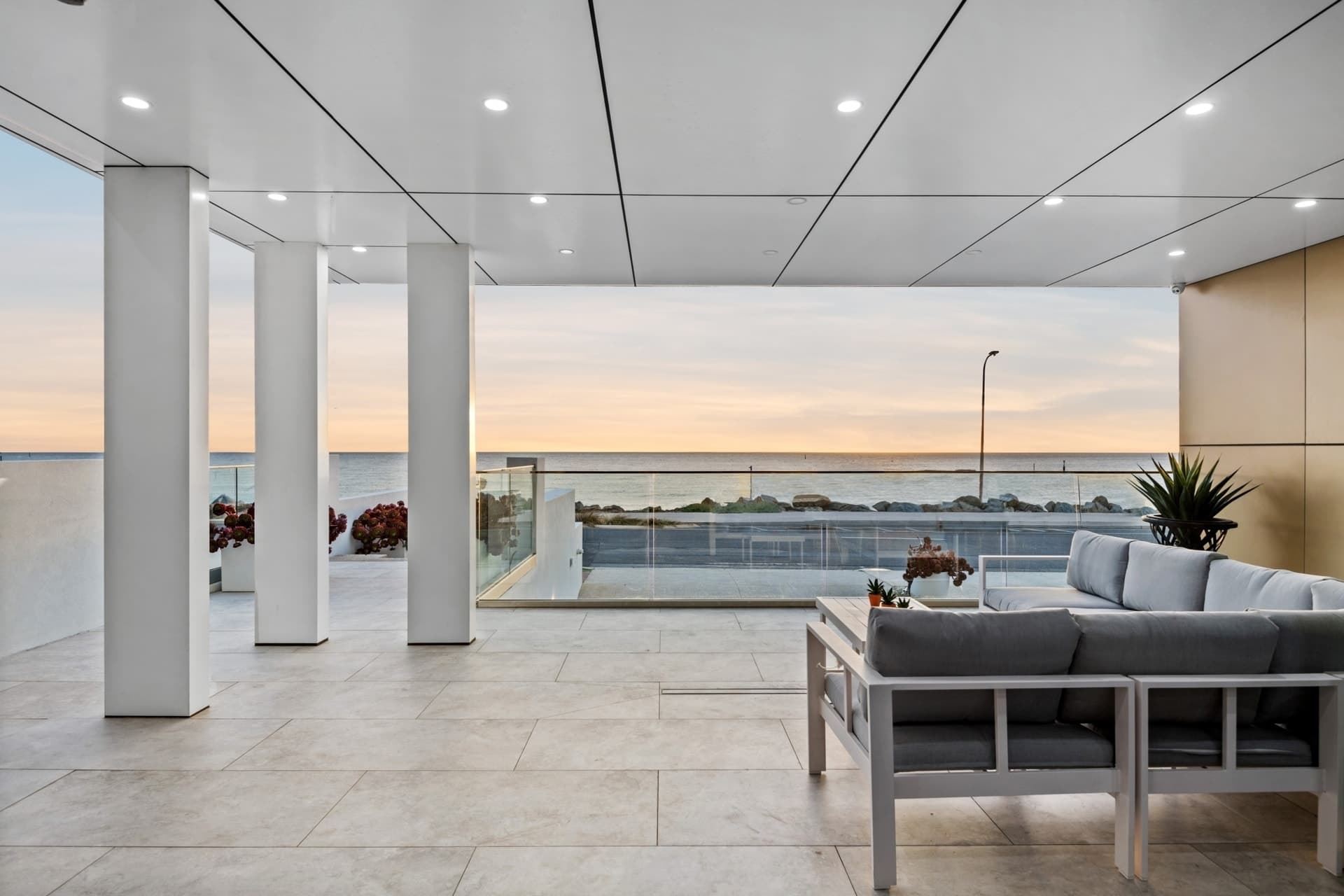 21 North Esplanade, Glenelg North, Glenelg North - Thumbnail 8