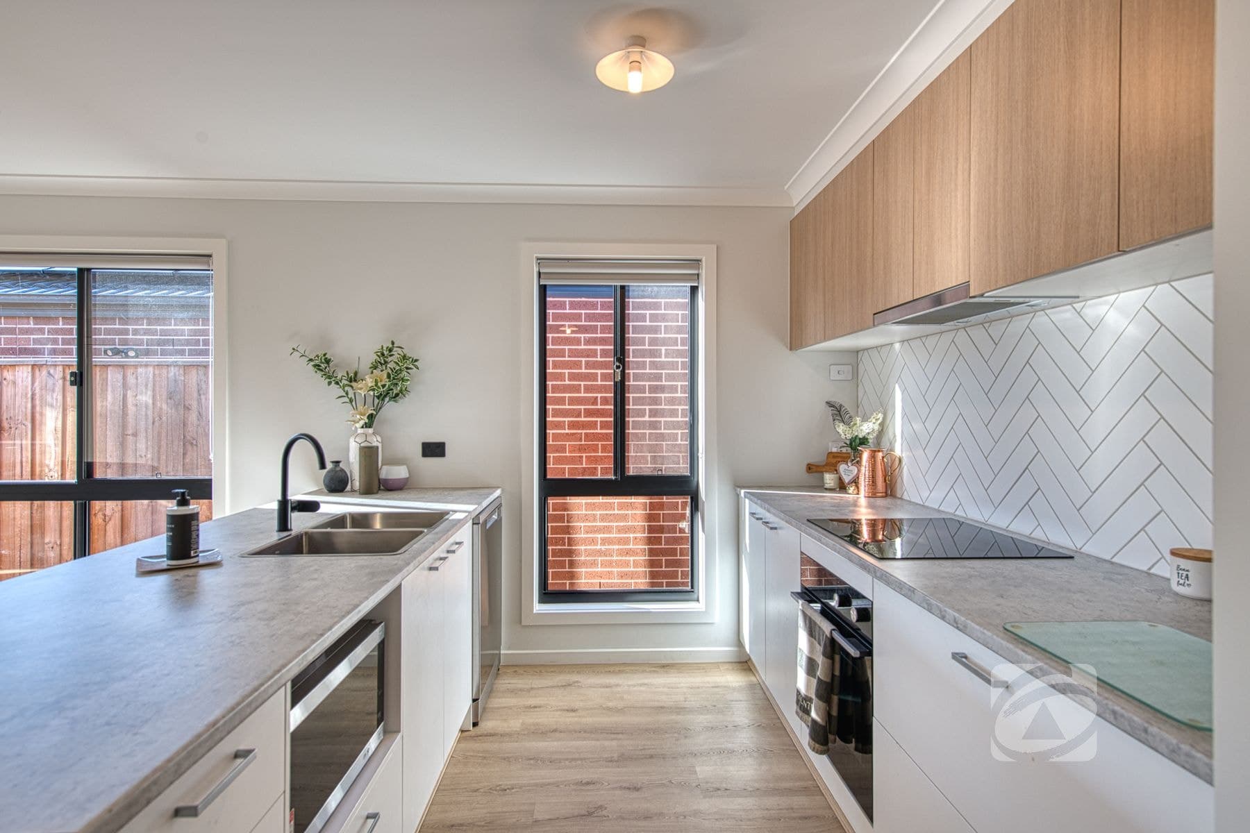 11 Topiary Street, Pakenham VIC 3810, Pakenham - Thumbnail 3