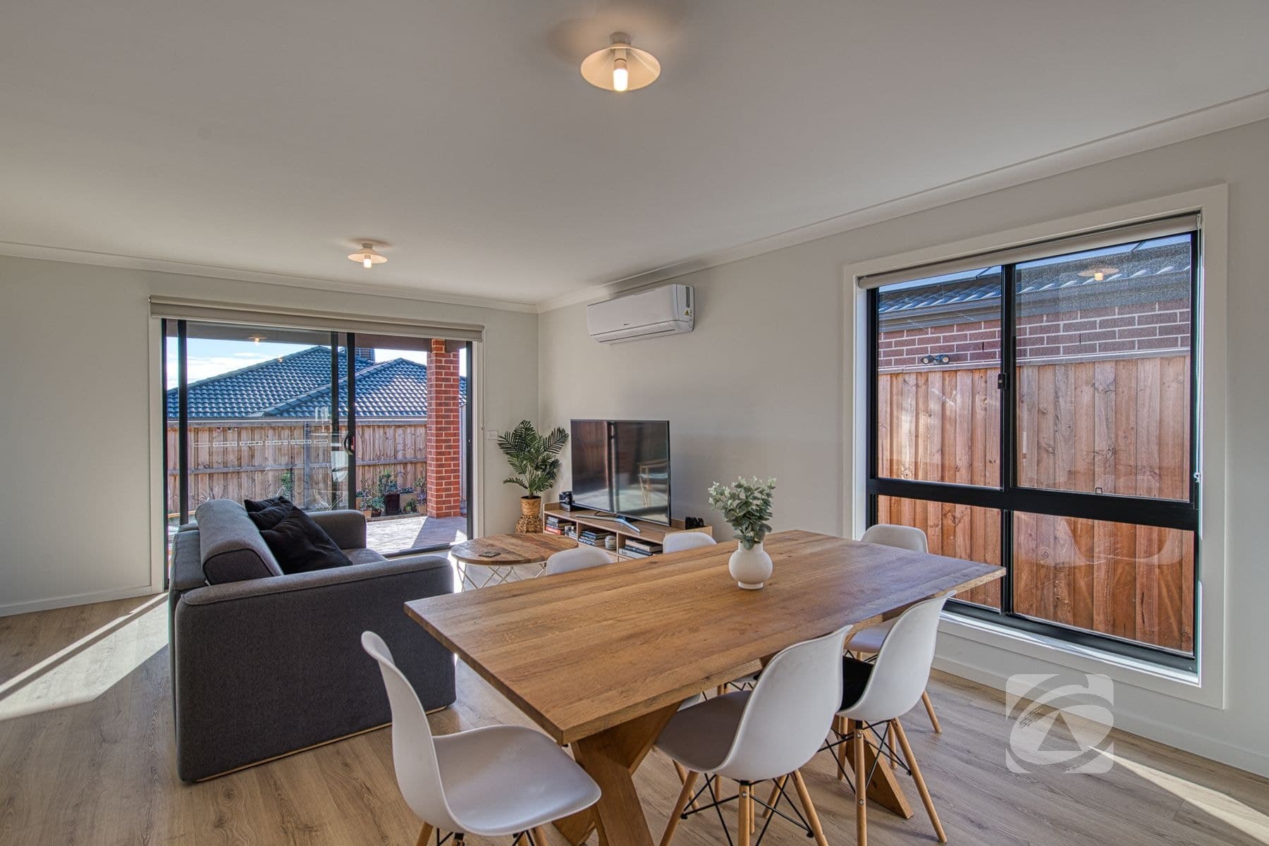 11 Topiary Street, Pakenham VIC 3810, Pakenham - Thumbnail 6