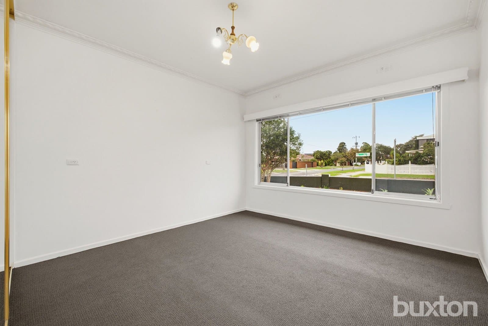 1/9 Voltri Street,
                        
                    
                    
                        
                            MENTONE, Mentone - Thumbnail 3