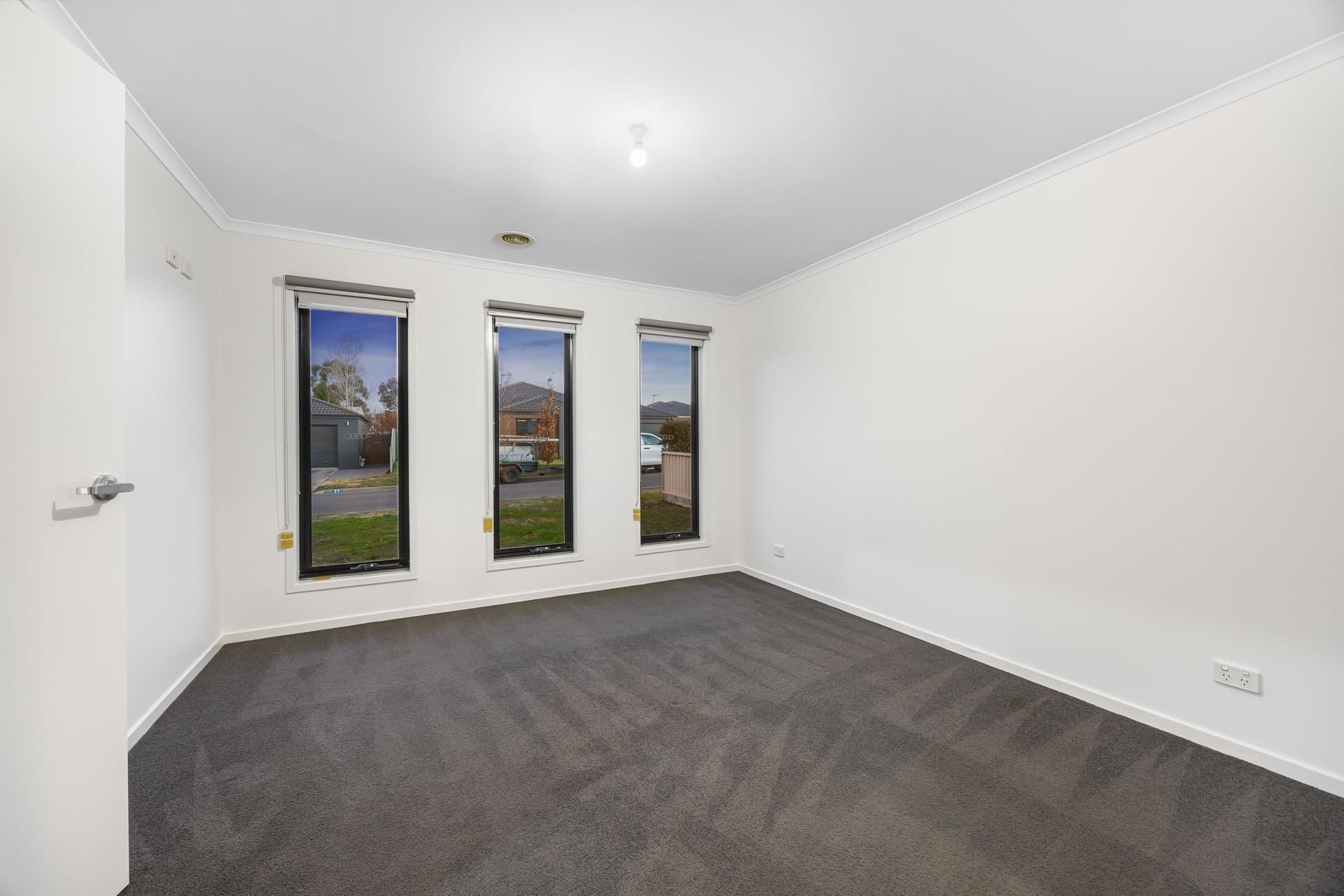 22 Mountview Drive,
                        
                    
                    
                        
                            Sebastopol, Sebastopol - Thumbnail 7