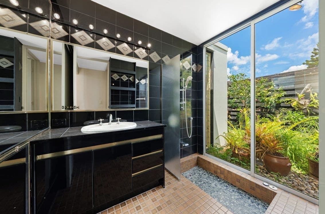 21 Greggor Street, WYNNUM WEST, QLD, 4178, Wynnum West - Thumbnail 3