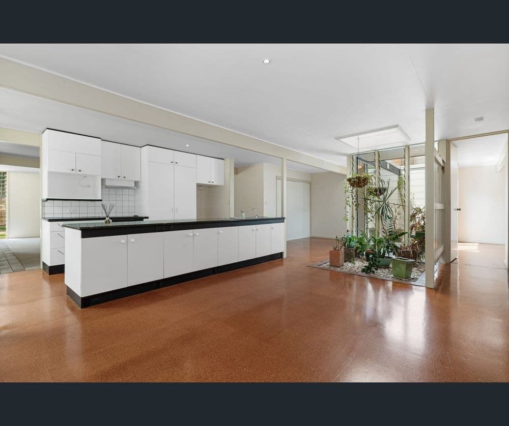 21 Greggor Street, WYNNUM WEST, QLD, 4178, Wynnum West - Thumbnail 5