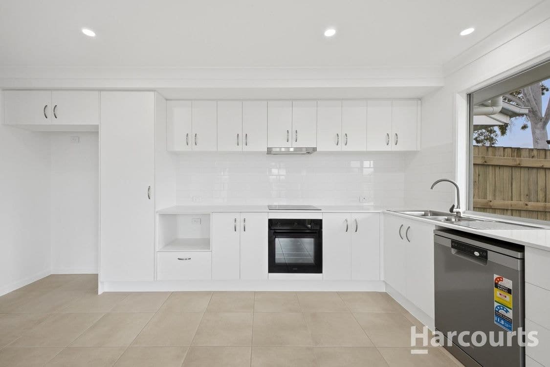 1/126B Bideford Street, TORQUAY, QLD 4655, Torquay - Thumbnail 2