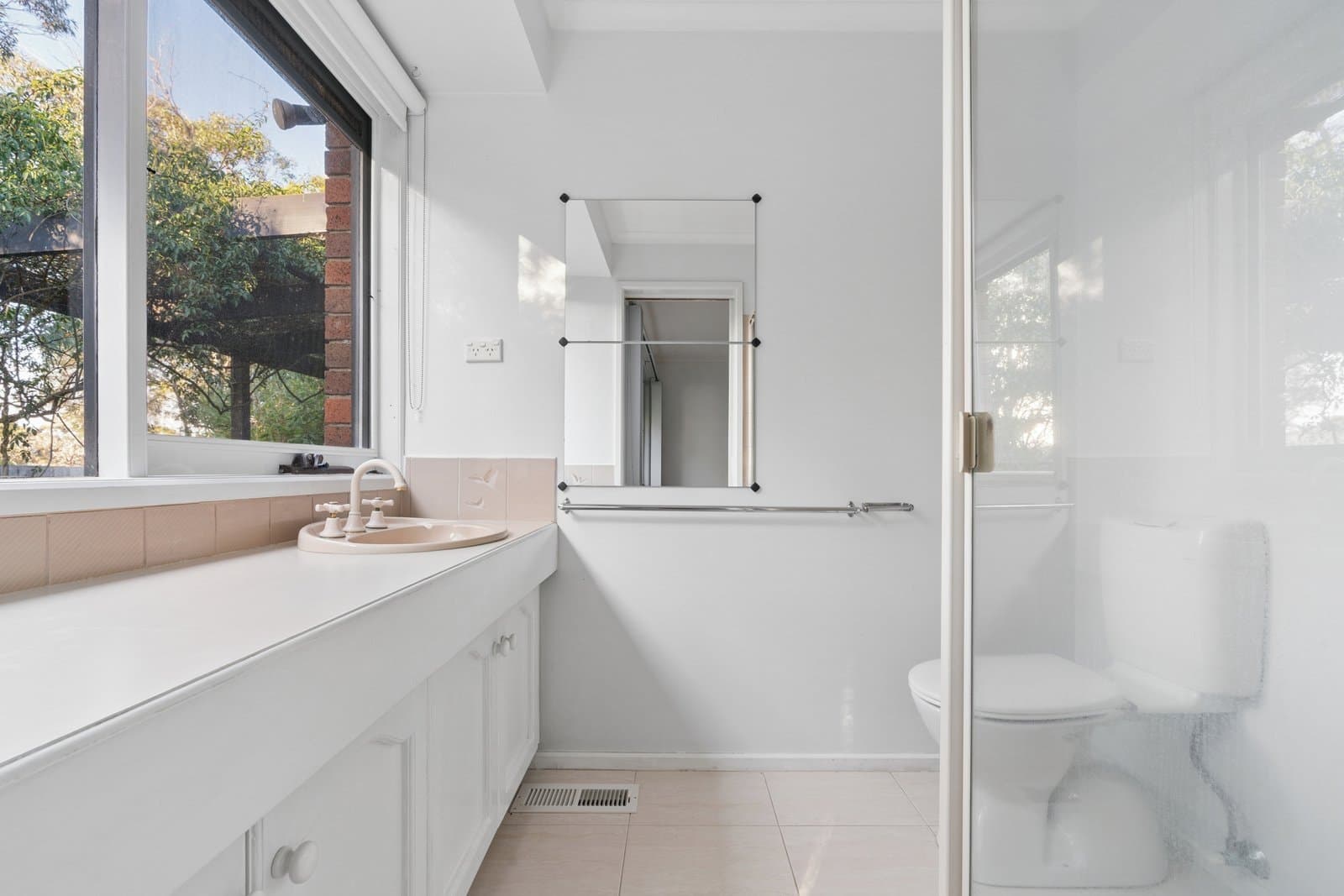 60 Oakbank Road, Mornington - Thumbnail 3