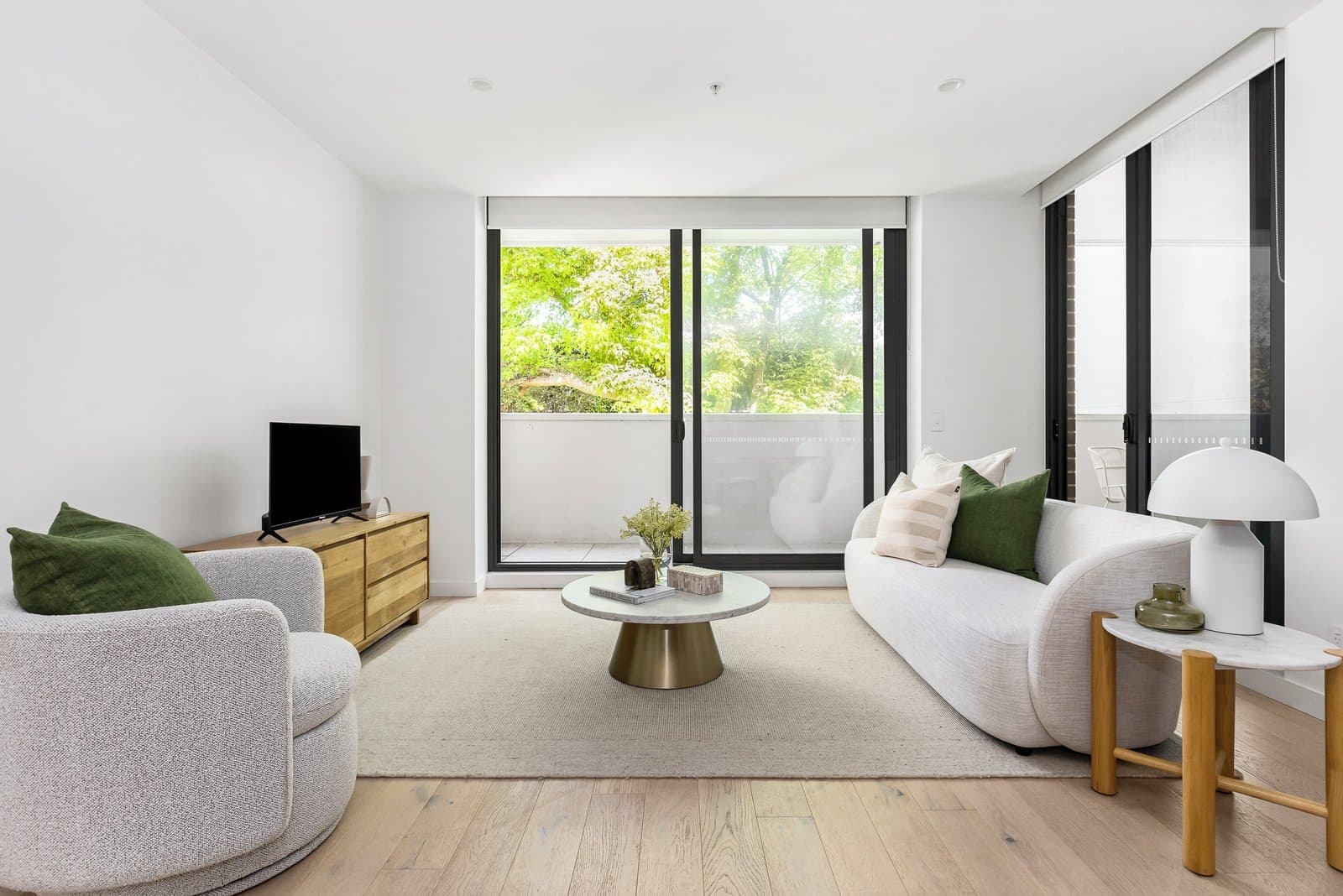 109/553 Burke Road, Camberwell - Thumbnail 2
