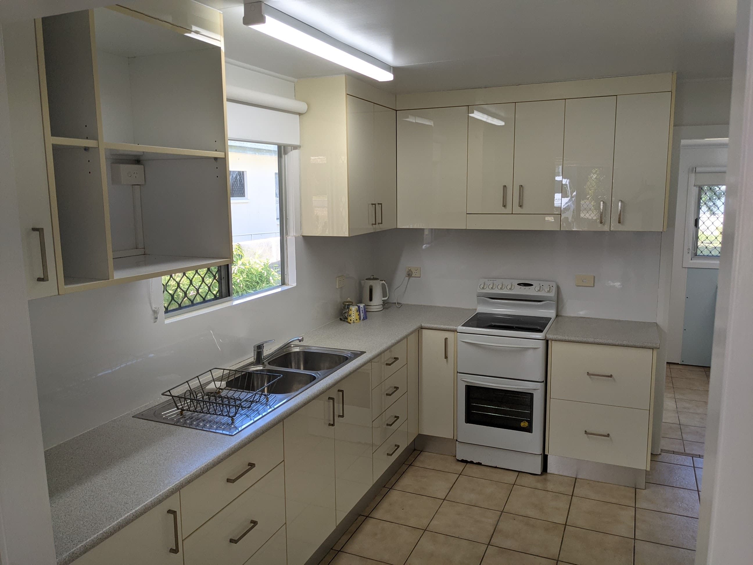 11 Andrews Street, NEWELL QLD 4873, Newell - Thumbnail 6