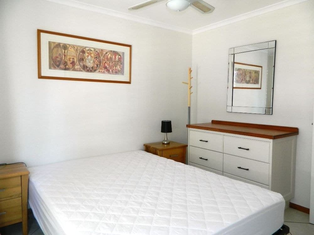 6/4 Pilot Street, URANGAN, QLD, 4655, Urangan - Thumbnail 2