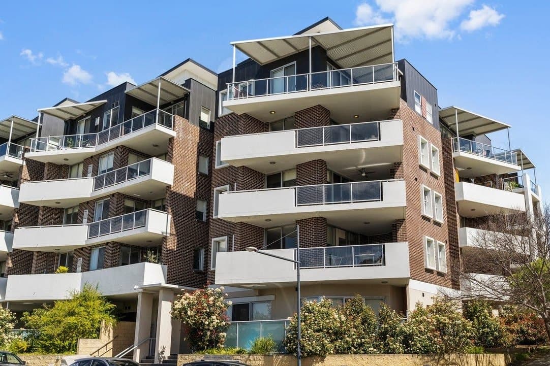 4/ 15-17 Parc Guell Drive, Campbelltown - Image 1