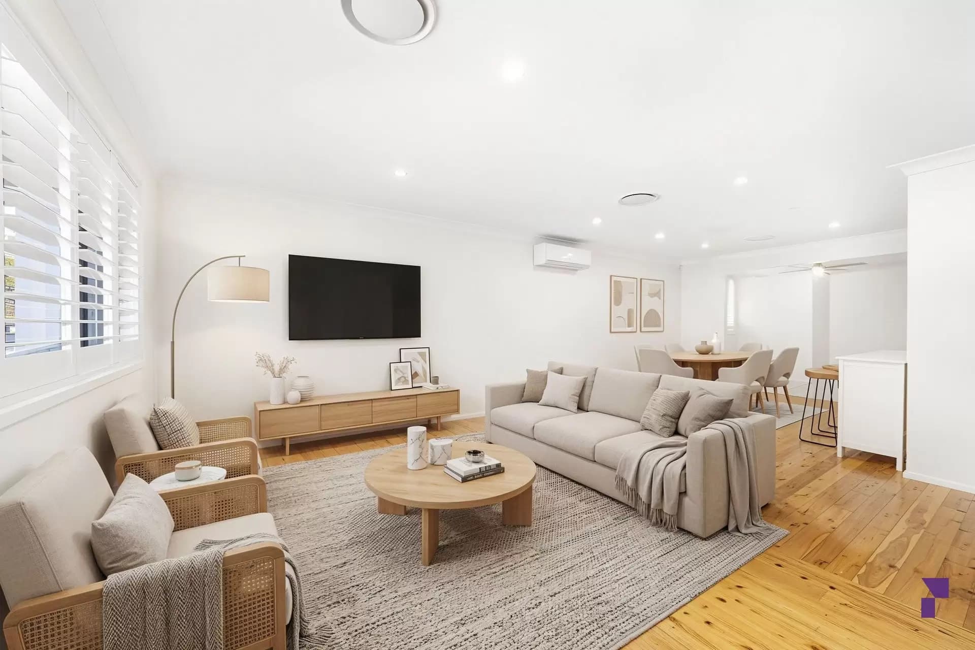 12 Universal Avenue, Georges Hall - Thumbnail 3