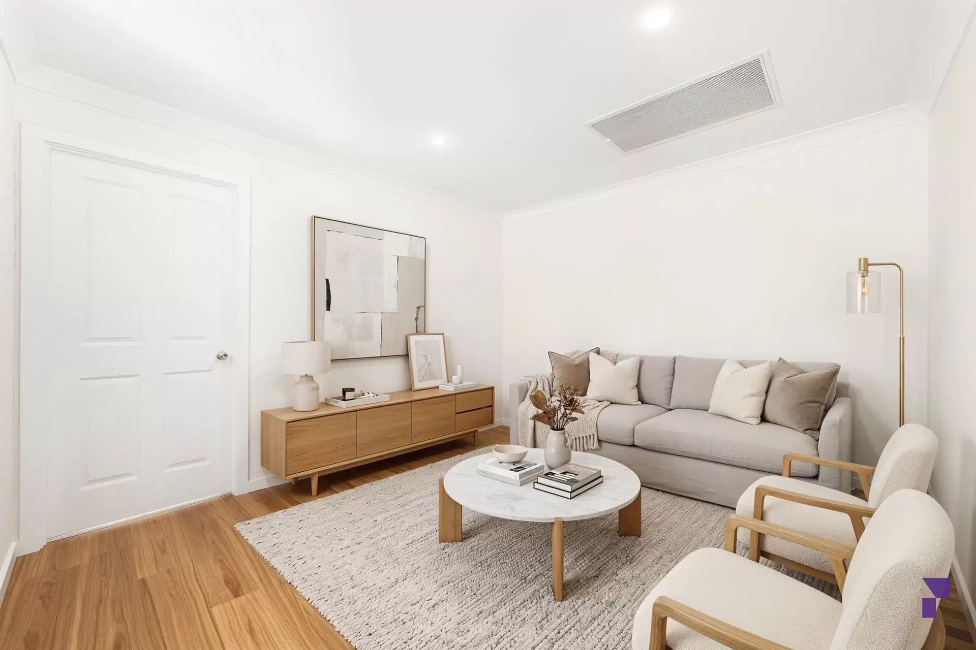 12 Universal Avenue, Georges Hall - Thumbnail 4