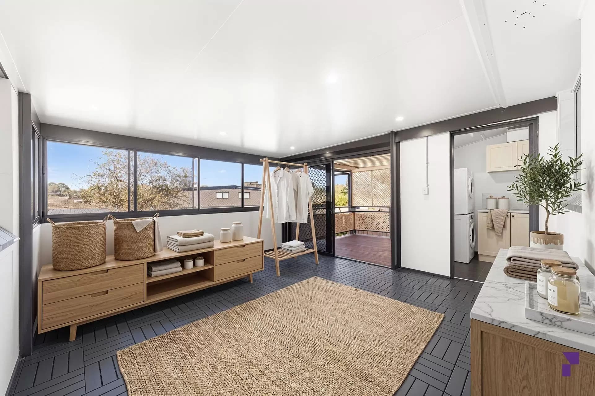 12 Universal Avenue, Georges Hall - Thumbnail 6