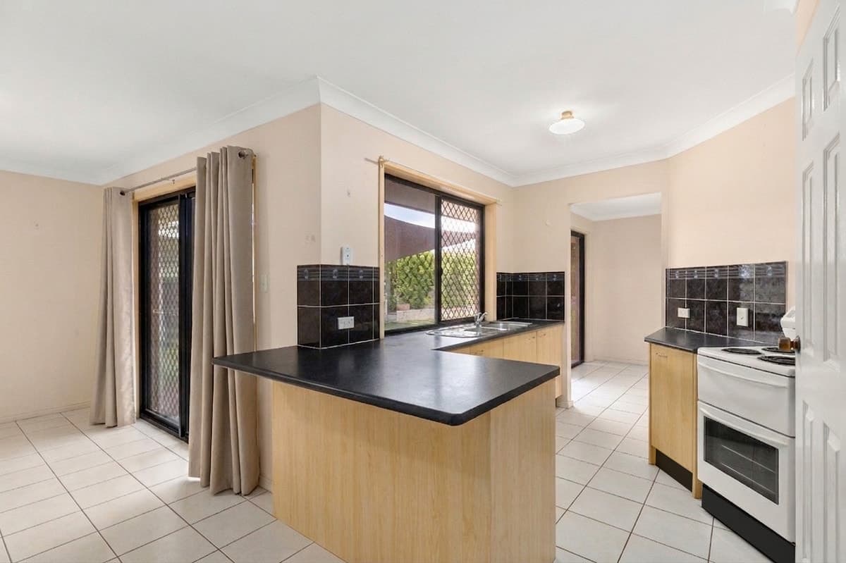 9 Prion Court, DECEPTION BAY, Deception Bay - Thumbnail 3