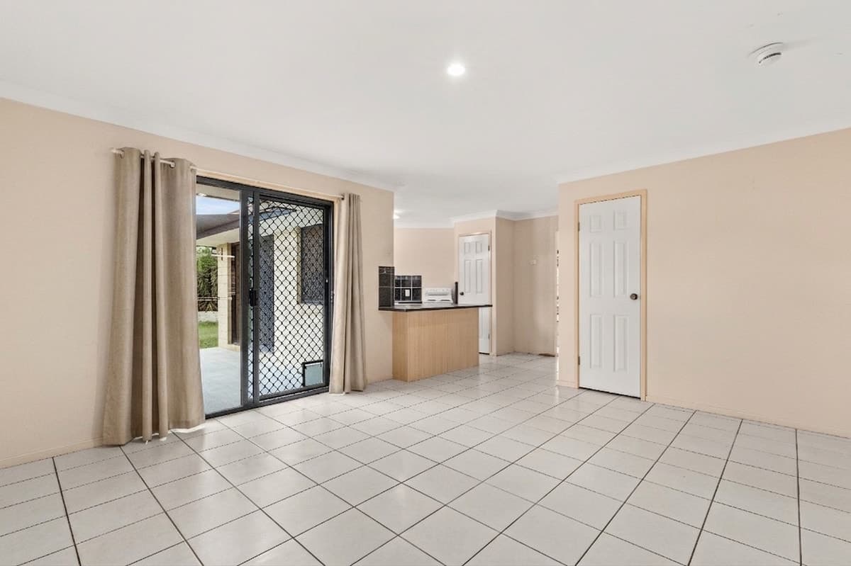 9 Prion Court, DECEPTION BAY, Deception Bay - Thumbnail 6
