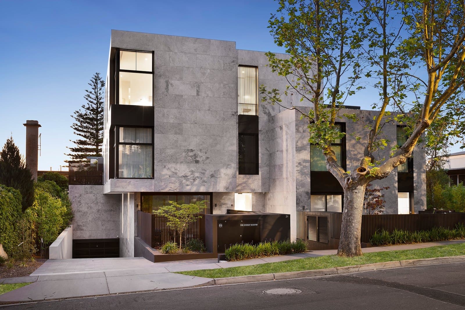 4/26 Hill Street, Toorak - Image 1