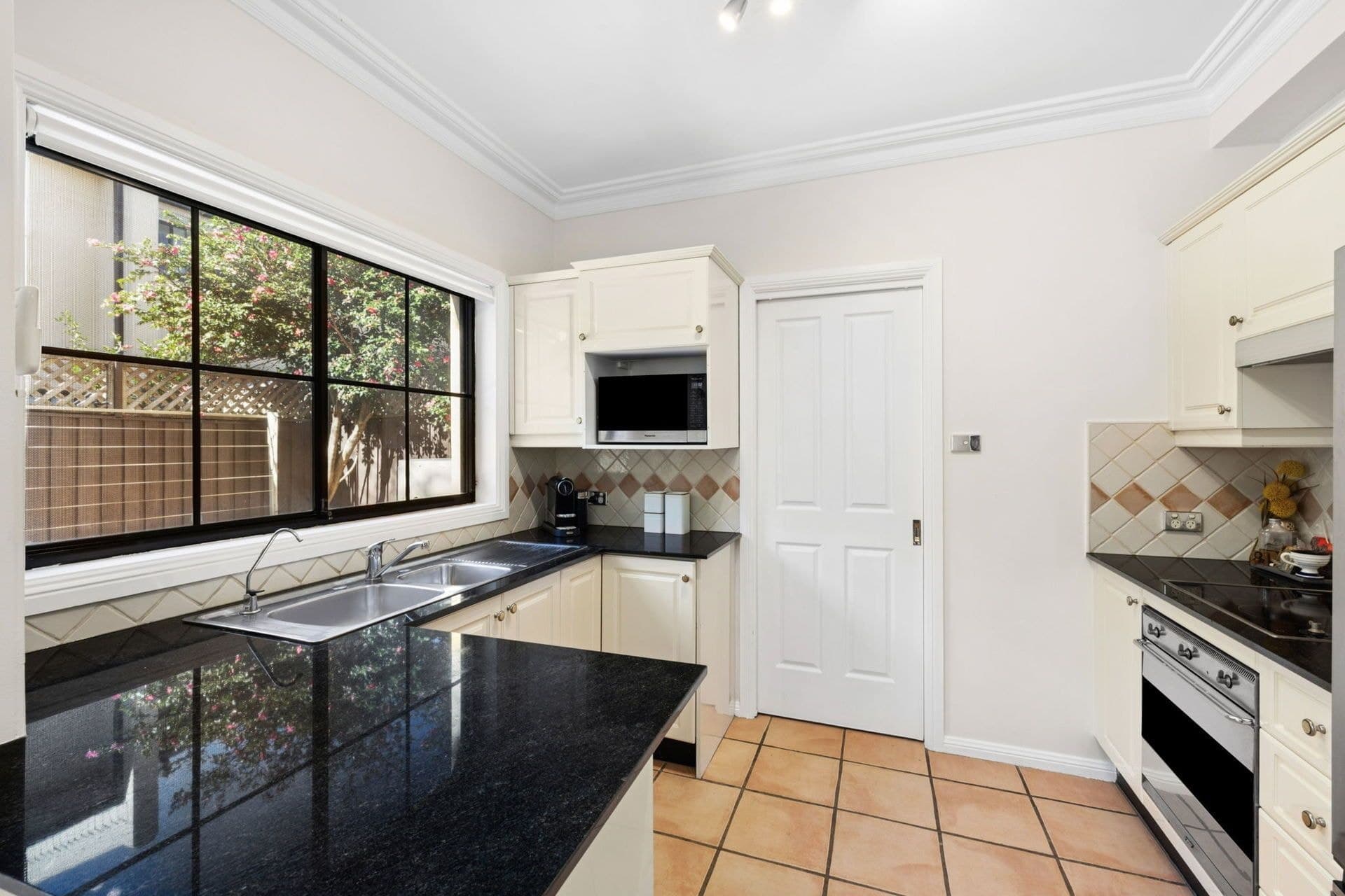 2F/27-31 William Street, Botany - Thumbnail 3