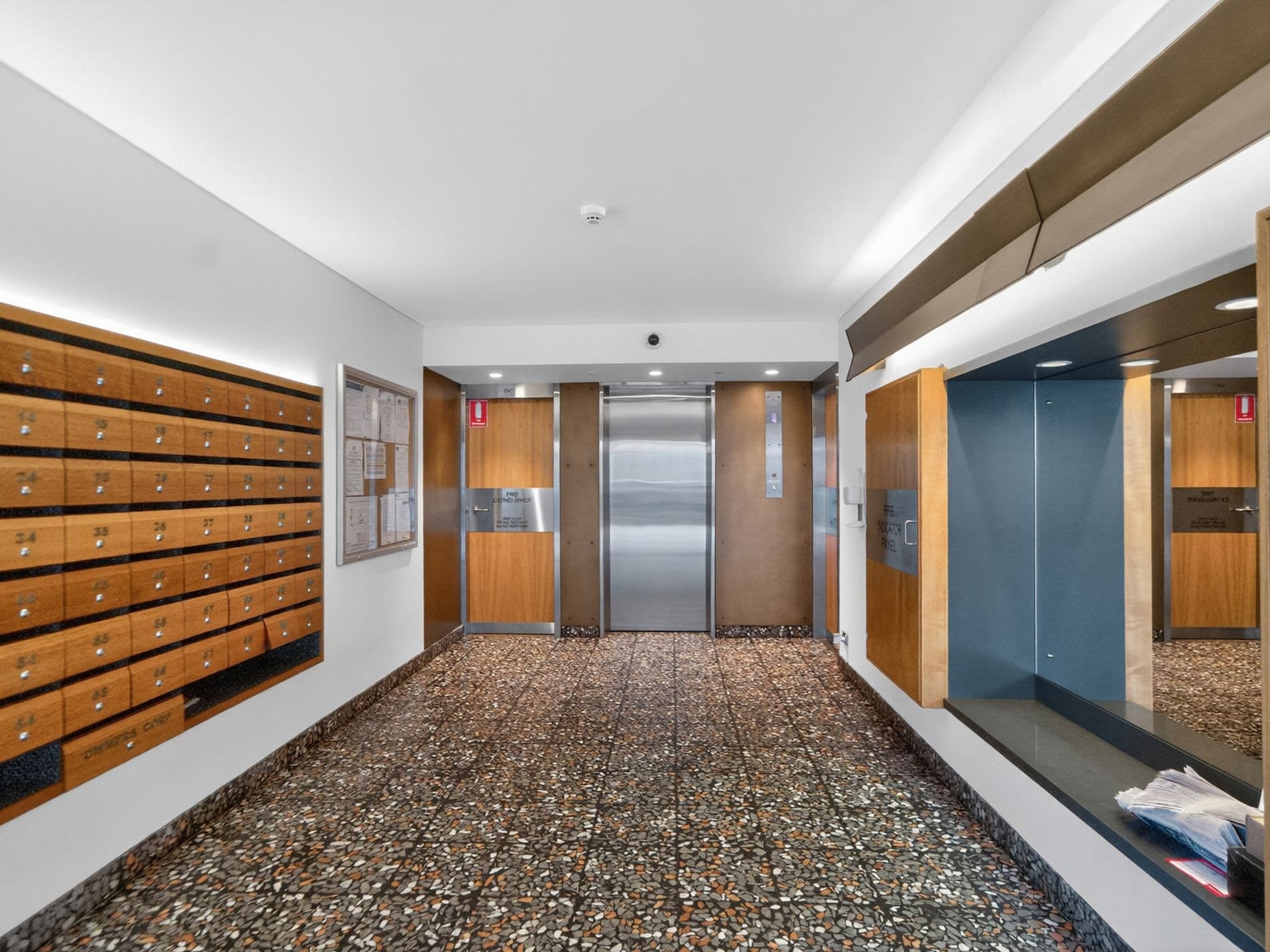 68 / 51 Roslyn Gardens, Elizabeth Bay, Elizabeth Bay - Thumbnail 2
