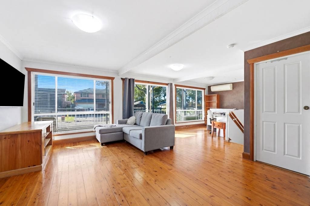 24 Elaine Avenue, Berkeley Vale - Thumbnail 2