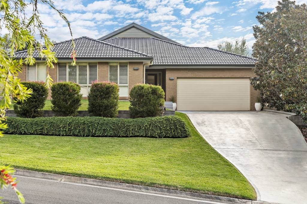 13 Mison Circuit, Mollymook Beach - Image 1