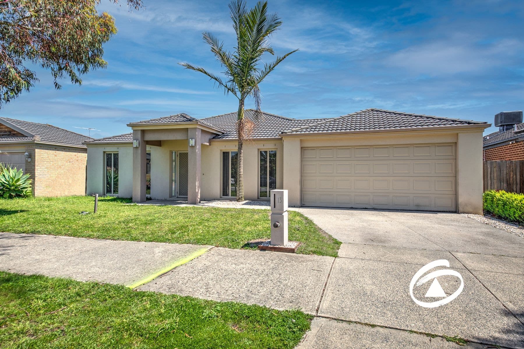 13 Yorkshire Drive, Cranbourne North VIC 3977, Cranbourne North - Thumbnail 2