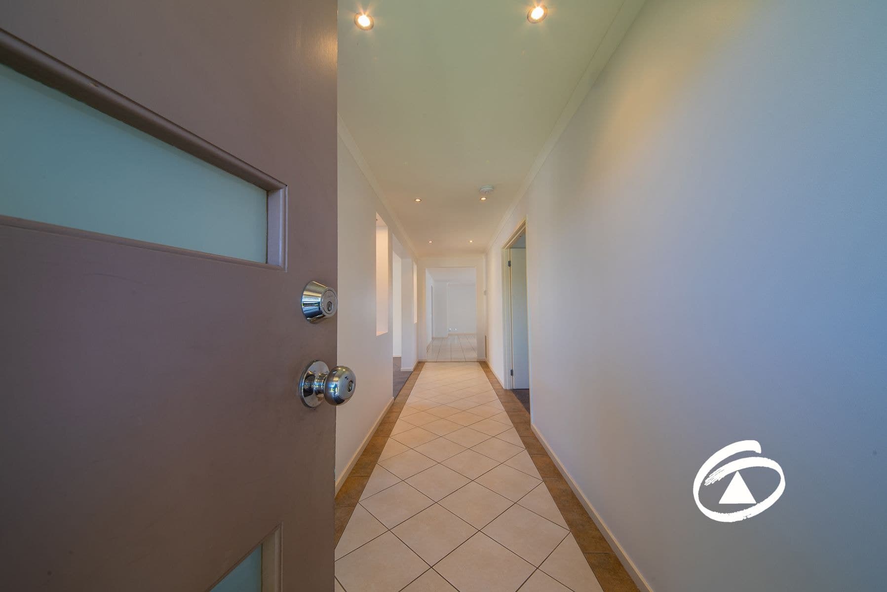 13 Yorkshire Drive, Cranbourne North VIC 3977, Cranbourne North - Thumbnail 3