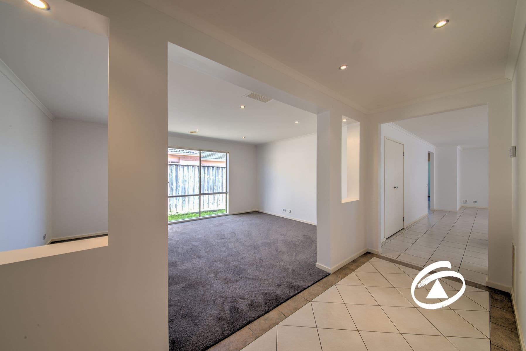 13 Yorkshire Drive, Cranbourne North VIC 3977, Cranbourne North - Thumbnail 4