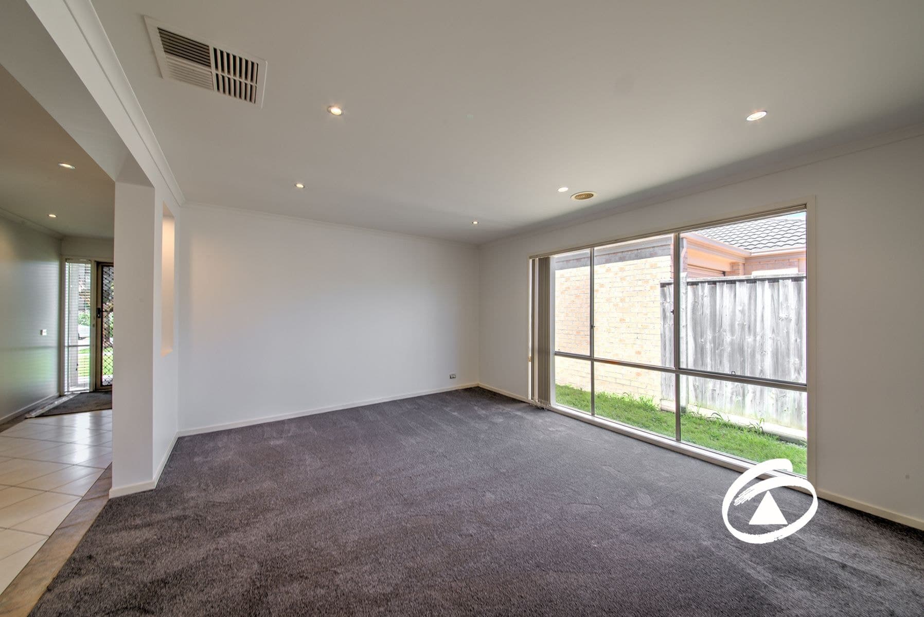 13 Yorkshire Drive, Cranbourne North VIC 3977, Cranbourne North - Thumbnail 5