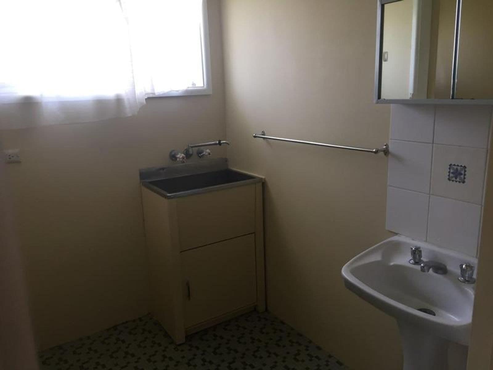 1/66 Niagara Street, Armidale NSW 2350, Armidale - Thumbnail 6
