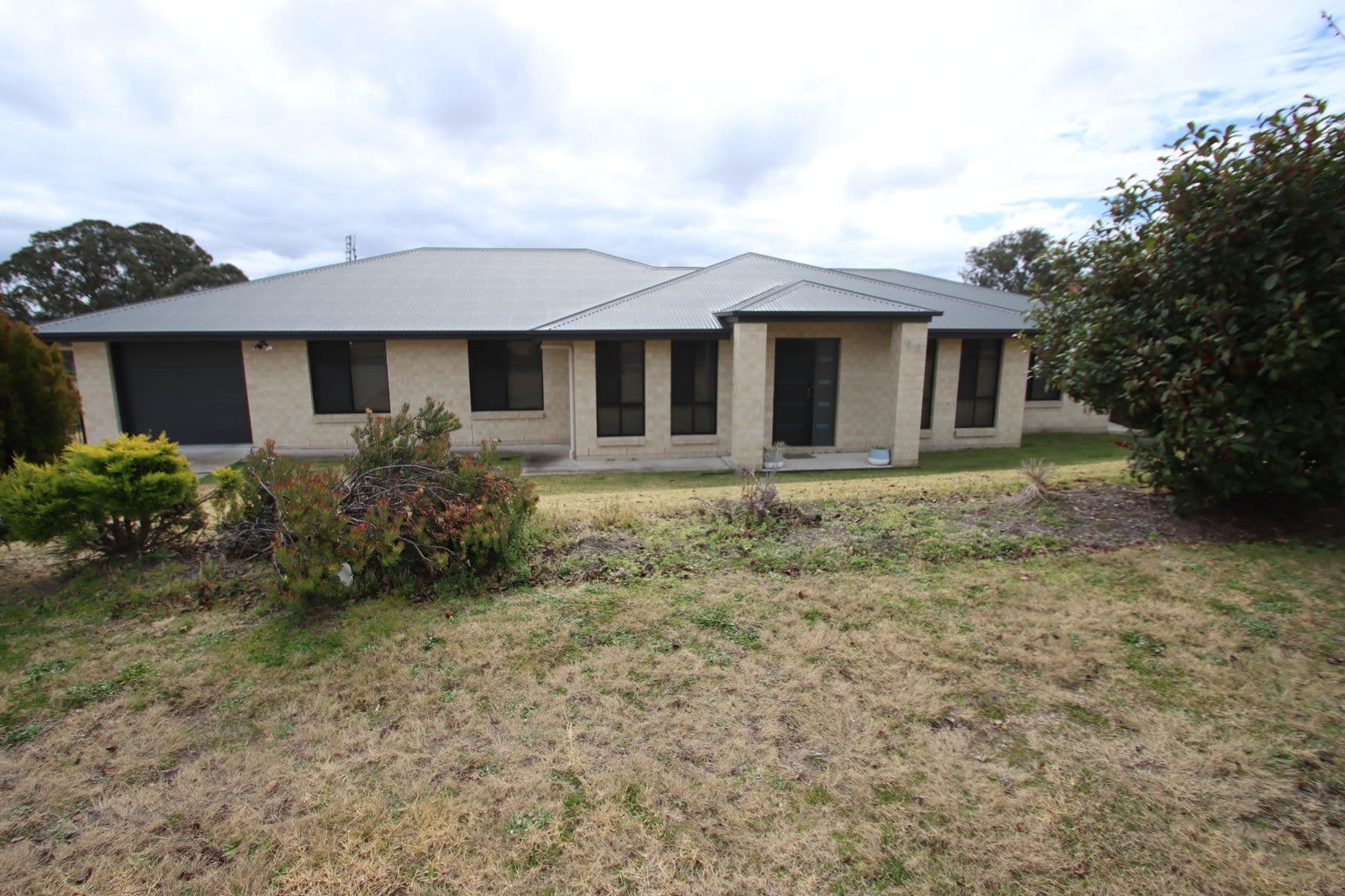 13 Parkes Drive, Tenterfield NSW 2372, Tenterfield - Image 1