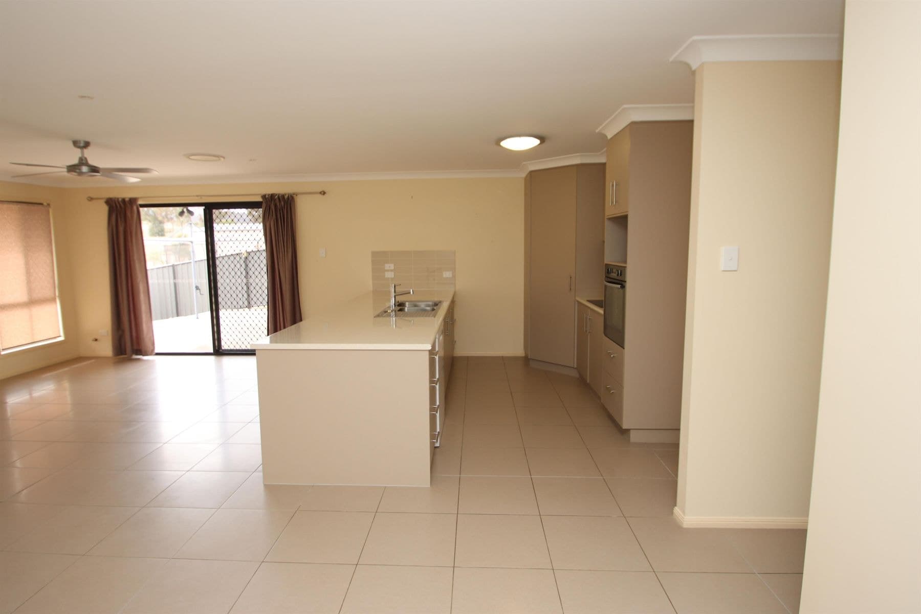 13 Parkes Drive, Tenterfield NSW 2372, Tenterfield - Thumbnail 4