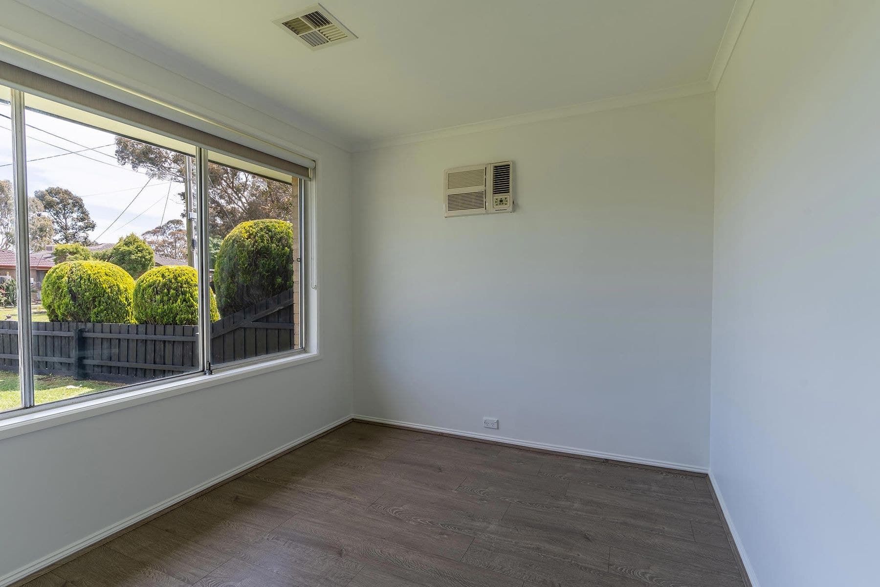 1/8 Waverley Court, Craigieburn VIC 3064, Craigieburn - Thumbnail 5