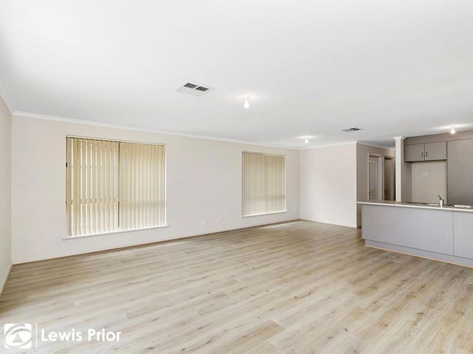 15 Powers Avenue, Morphett Vale SA 5162, Morphett Vale - Image 1