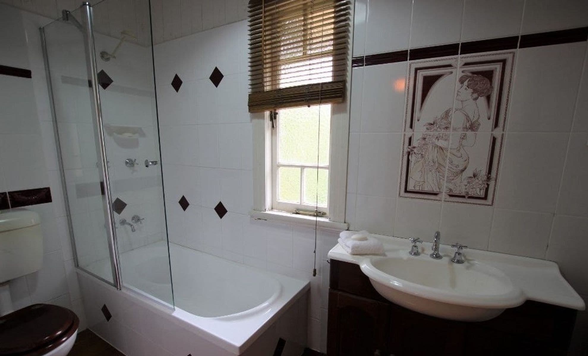 8 Beaton Street, West Mackay QLD 4740, West Mackay - Thumbnail 6