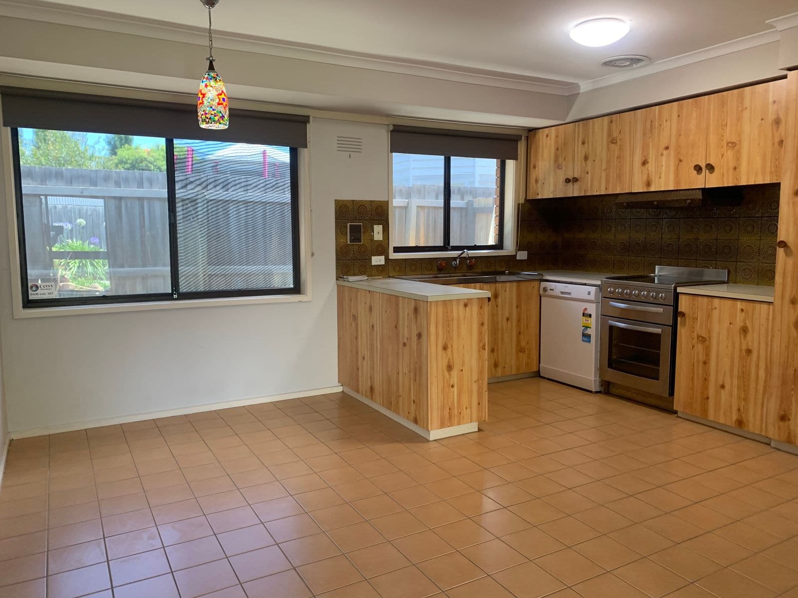 3/27 Candover Street, Geelong West VIC 3218, Geelong West - Thumbnail 2