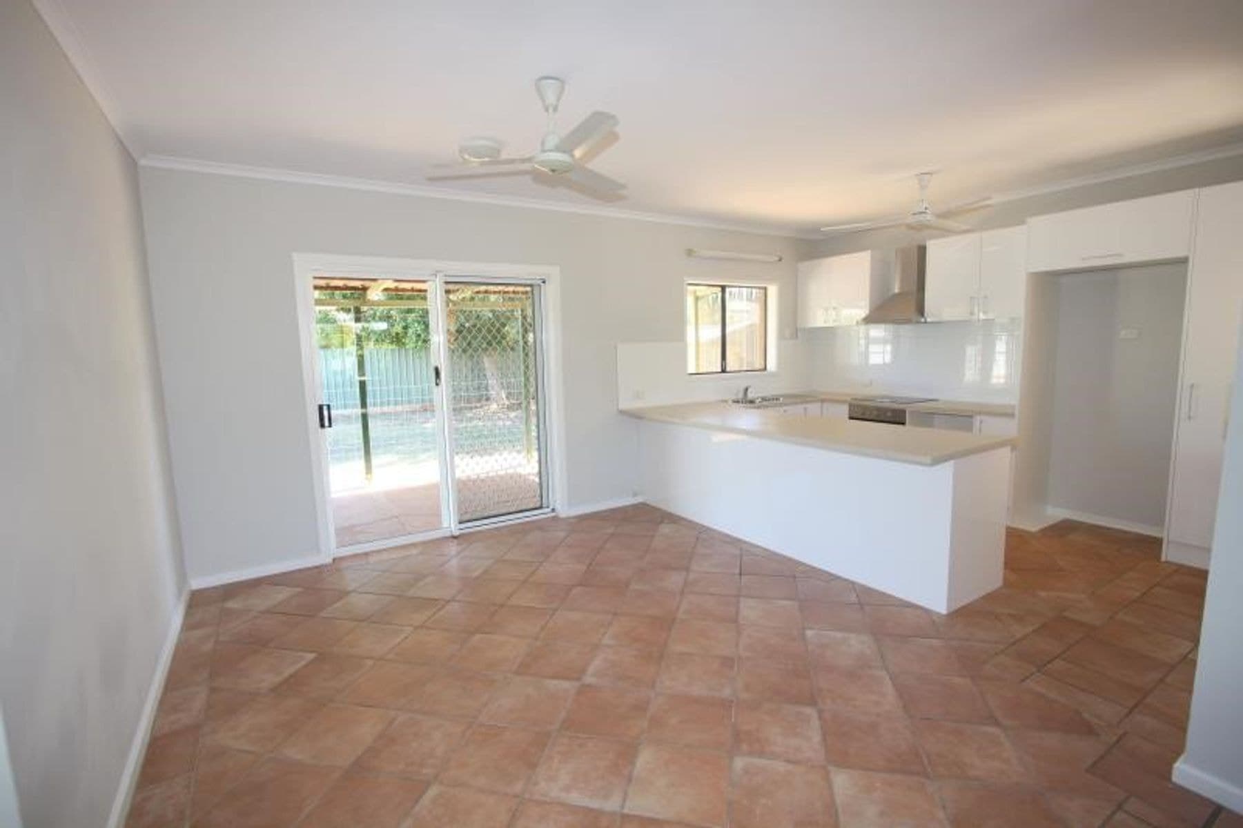 2 Porter Court, Millars Well WA 6714, Millars Well - Thumbnail 2