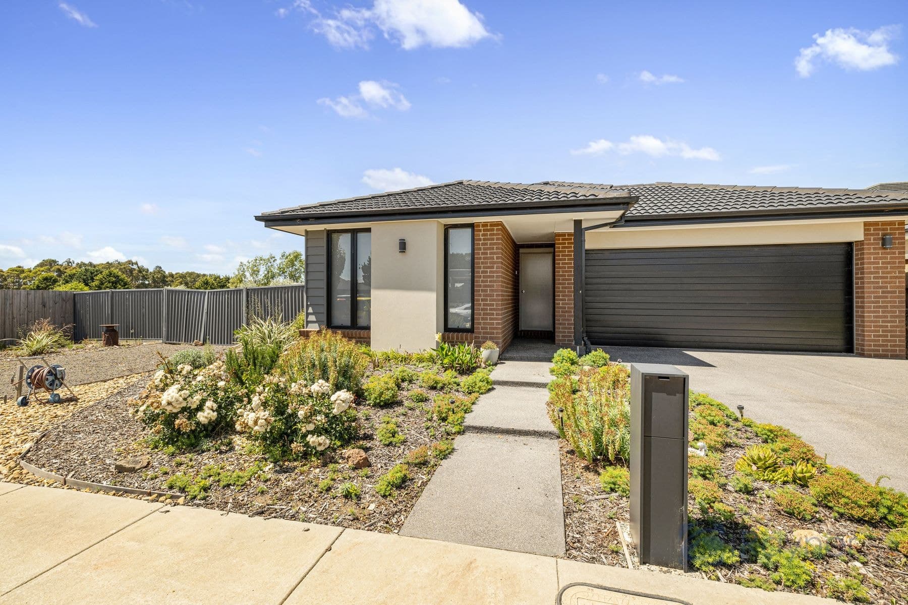 7 Alexander Drive, Ballan VIC 3342, Ballan - Image 1