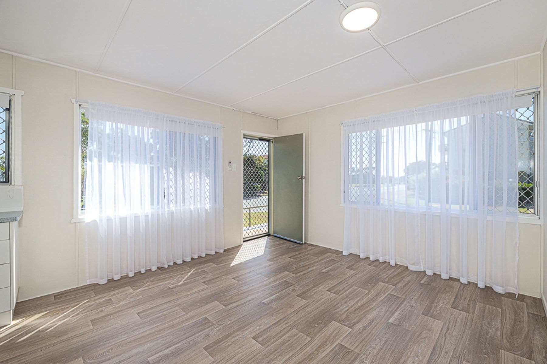 10 Benny Street, Woorim QLD 4507, Woorim - Thumbnail 2