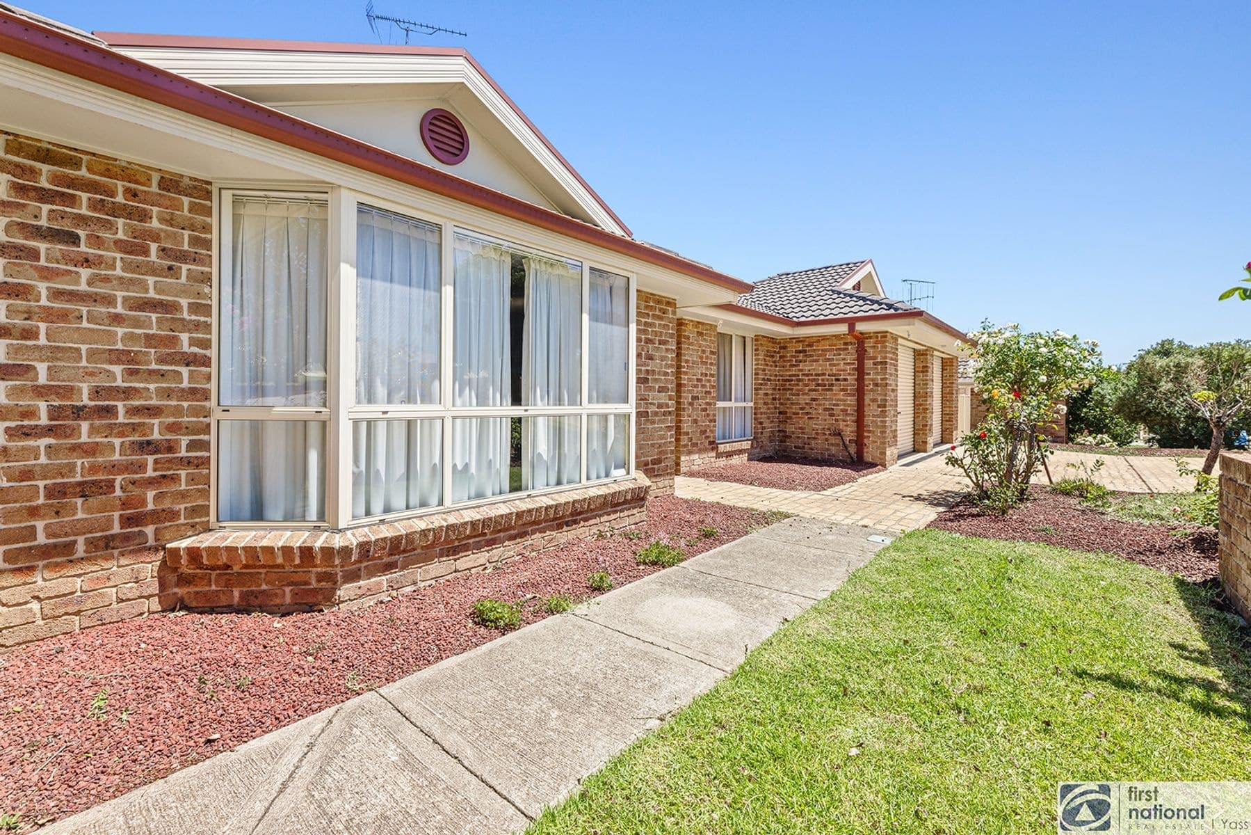 9 Merriman Drive, Yass NSW 2582, Yass - Thumbnail 2
