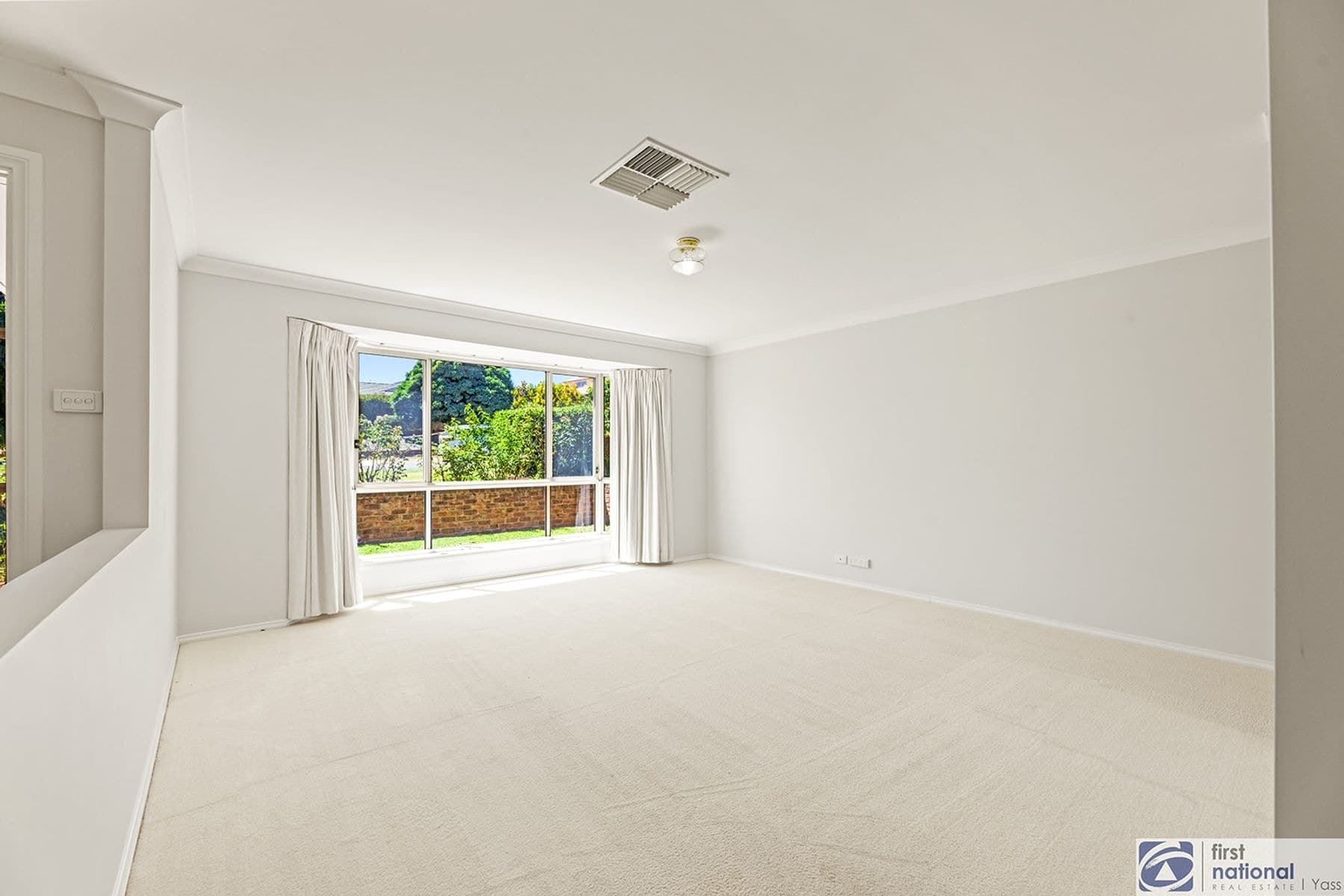9 Merriman Drive, Yass NSW 2582, Yass - Thumbnail 4